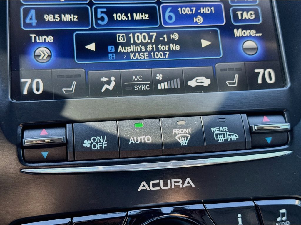 Used 2015 Acura TLX w/ Technology Package FWD image 18