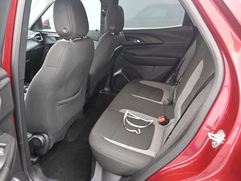 Used 2025 Chevrolet TrailBlazer LT FWD image 14
