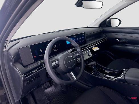 New 2026 Hyundai Tucson SEL FWD image 9