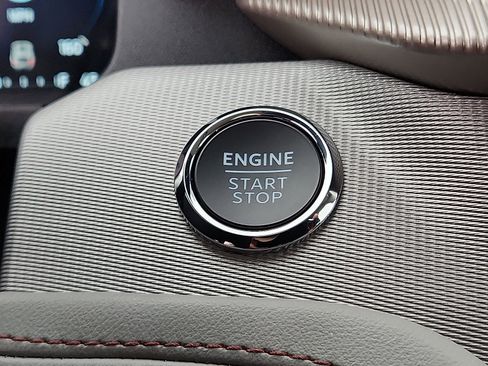 New 2026 Ford Explorer Active w/ Active Comfort Package image 19