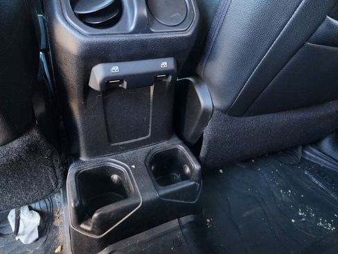 Used 2018 Jeep Wrangler Unlimited Sport S image 17