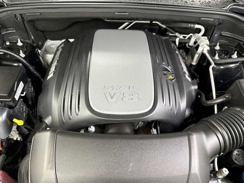 Used 2022 Dodge Durango R/T w/ Blacktop Package AWD/4WD image 17