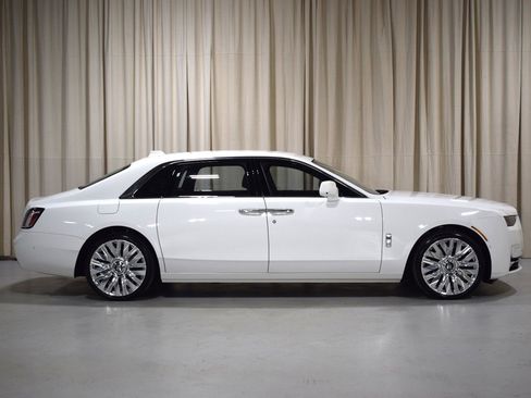 New 2026 Rolls-Royce Ghost Extended Wheelbase AWD/4WD image 13