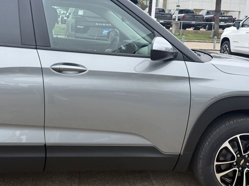 New 2026 Chevrolet TrailBlazer LT w/ Convenience Package image 8