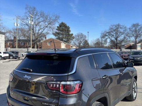 Used 2018 Jeep Compass Limited AWD/4WD image 7