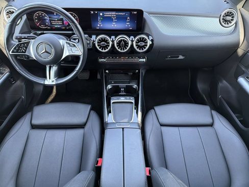 Used 2025 Mercedes-Benz GLA 250 image 2