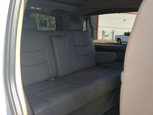 Used 2021 GMC Savana 2500 w/ Enhanced Convenience Package image 22