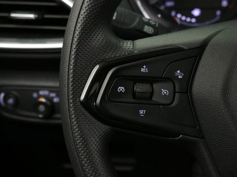 Used 2023 Chevrolet TrailBlazer LT w/ Convenience Package image 14