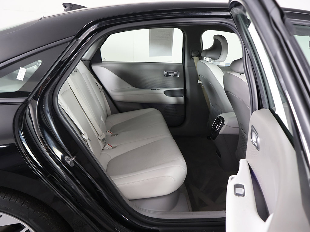 Used 2024 Hyundai Ioniq 6 SEL RWD image 30