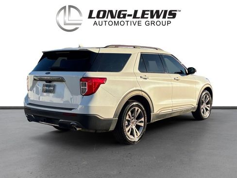 Used 2024 Ford Explorer XLT w/ Equipment Group 202A image 7