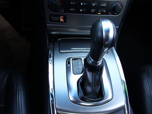 Used 2011 INFINITI G25 x w/ Moonroof Pkg image 8