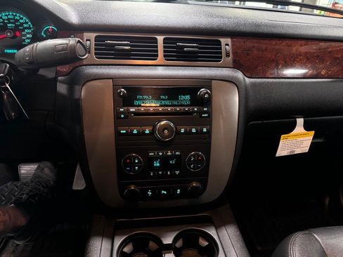 Used 2013 GMC Sierra 1500 SLT w/ SLT Convenience Package AWD/4WD image 21