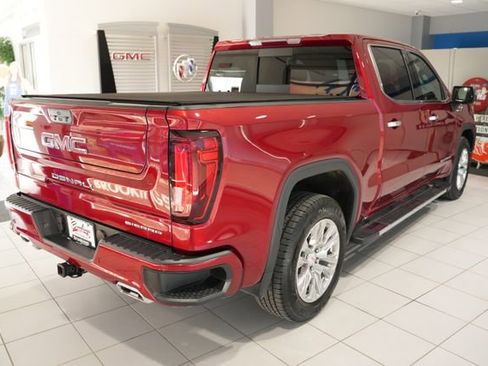 Used 2022 GMC Sierra 1500 Denali w/ Driver Alert Package II AWD/4WD image 7