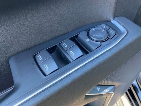 Used 2024 GMC Sierra 1500 Elevation image 16