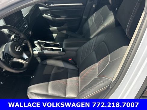 Used 2024 Nissan Altima 2.5 SR w/ SR Premium Package FWD image 18