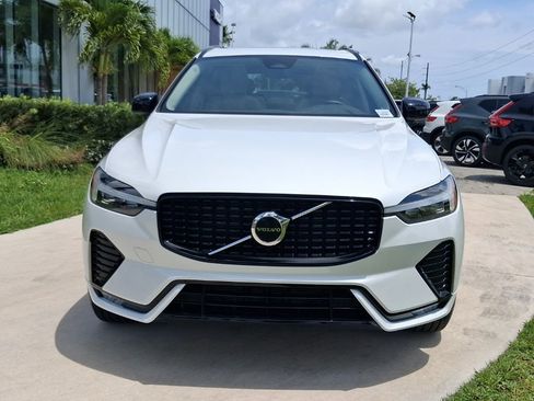 Certified 2024 Volvo XC60 B5 Core w/ Protection Package Premier AWD/4WD image 2