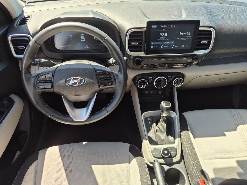 Used 2025 Hyundai Venue SEL FWD image 26