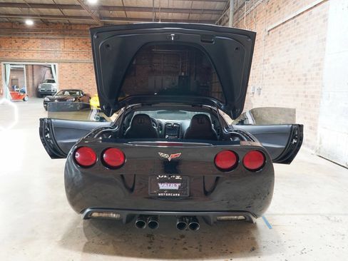 Used 2008 Chevrolet Corvette Coupe w/ Z51 Performance Package RWD image 33