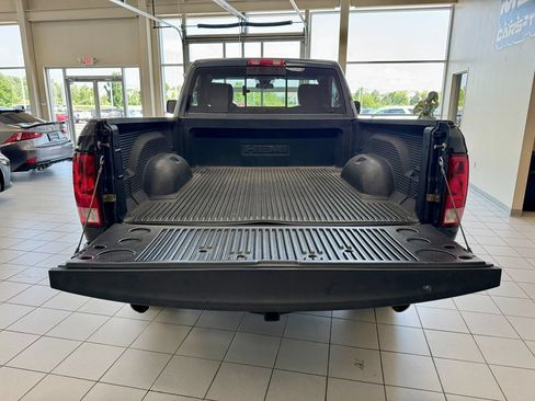 Used 2013 RAM 1500 Express RWD image 36