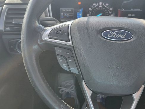 Used 2016 Ford Fusion SE FWD image 18