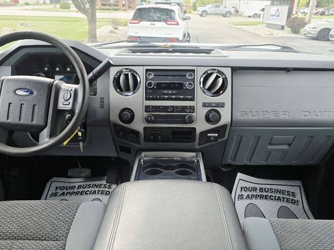 Used 2016 Ford F250 XLT w/ FX4 Off-Road Package AWD/4WD image 17