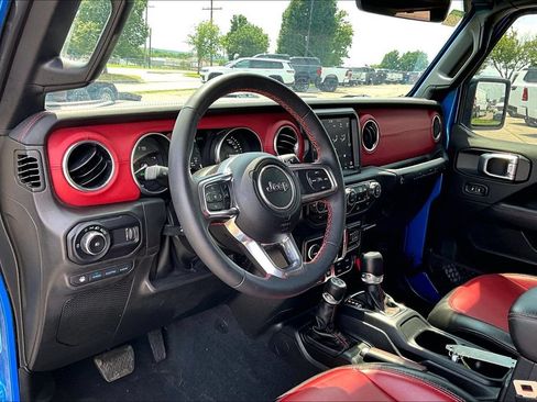 Used 2023 Jeep Wrangler Unlimited Rubicon 4xe AWD/4WD image 10