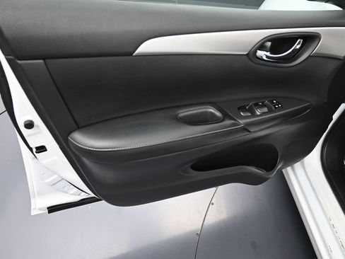Used 2018 Nissan Sentra S FWD image 12
