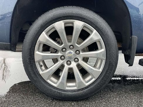 Used 2020 Chevrolet Silverado 1500 High Country w/ Technology Package image 34