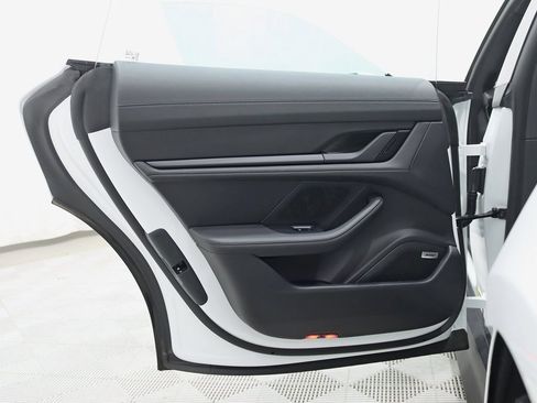 Used 2024 Porsche Taycan 4S image 43