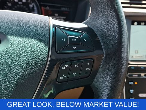 Used 2017 Ford Explorer Limited w/ Equipment Group 301A AWD/4WD image 29