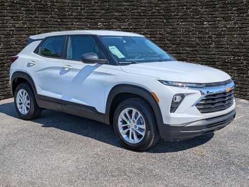 New 2026 Chevrolet TrailBlazer LS AWD/4WD image 2