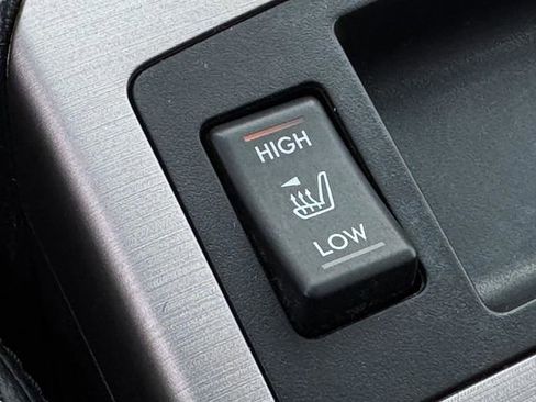 Used 2013 Subaru Legacy 2.5i Limited image 18