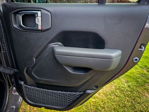 New 2025 Jeep Wrangler Sport S image 34