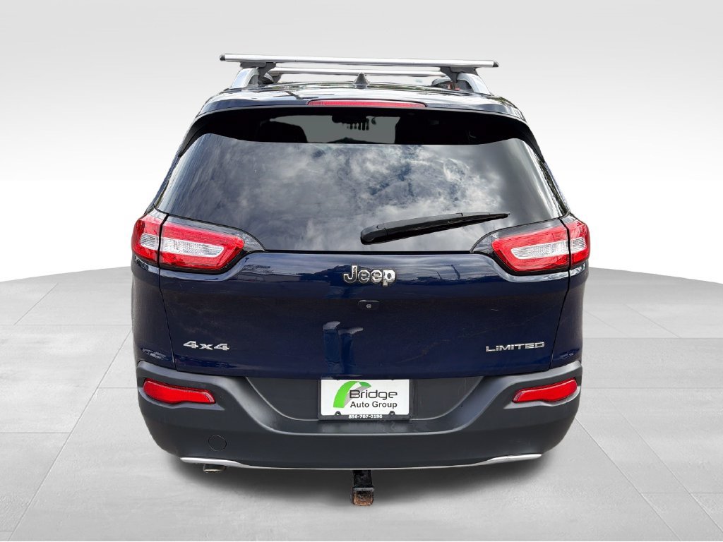 Used 2016 Jeep Cherokee Limited AWD/4WD image 6