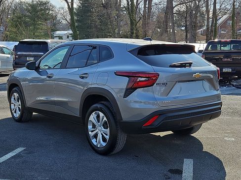 Certified 2024 Chevrolet Trax LS w/ Driver Confidence Package image 4