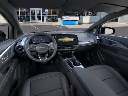 New 2025 Chevrolet Equinox EV LT image 15