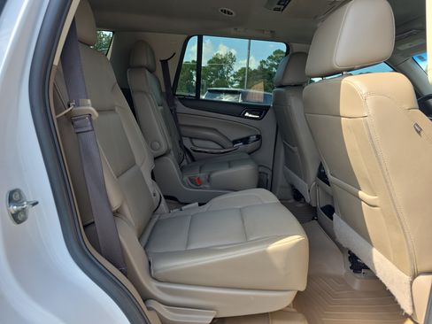 Used 2020 GMC Yukon SLT w/ Premium Edition RWD image 16