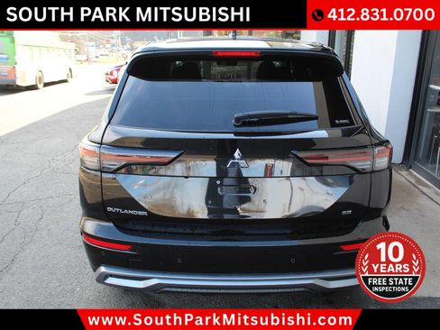 New 2026 Mitsubishi Outlander SE image 8