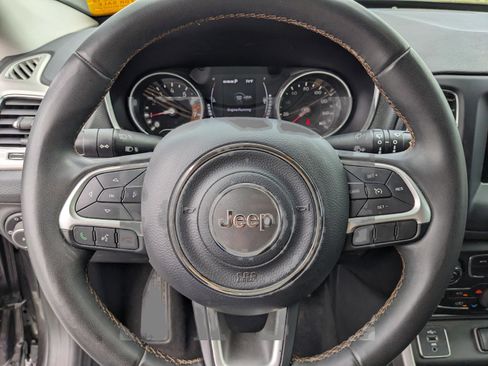 Used 2021 Jeep Compass Latitude w/ Sun and Sound Group image 39