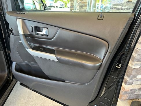 Used 2013 Ford Edge SEL image 15