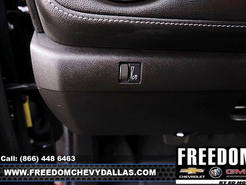 Used 2024 Chevrolet Colorado LT w/ LT Convenience Package II image 19