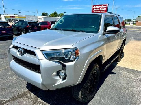 Used 2019 Toyota 4Runner SR5 image 4