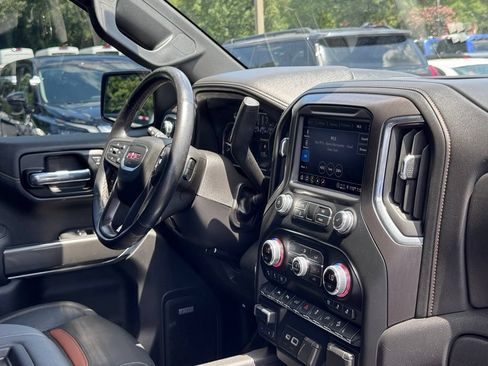 Used 2022 GMC Sierra 1500 AT4 w/ AT4 Premium Package AWD/4WD image 7