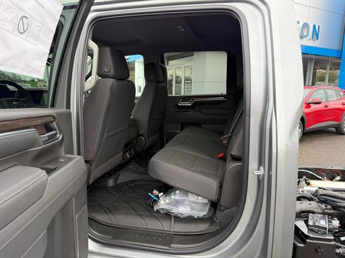 Used 2026 Chevrolet Silverado 3500 LT w/ Convenience Package AWD/4WD image 15