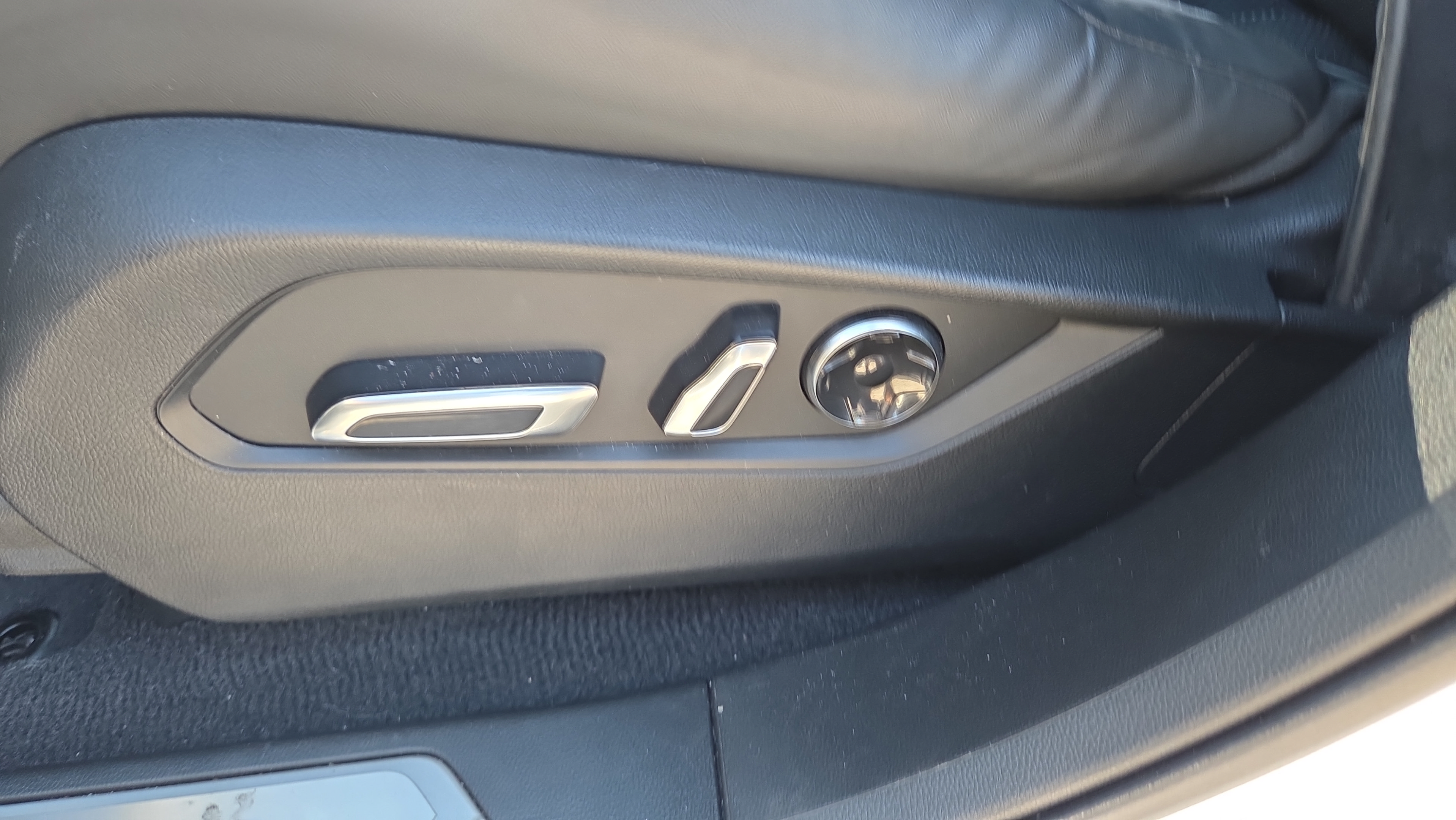 Used 2021 Acura RDX w/ Advance Package FWD image 10