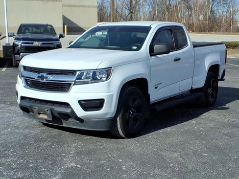 Used 2017 Chevrolet Colorado W/T w/ WT Convenience Package image 2