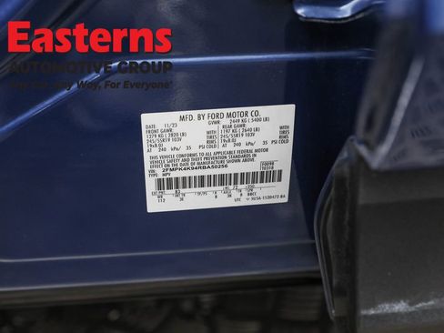 Used 2024 Ford Edge Titanium image 35