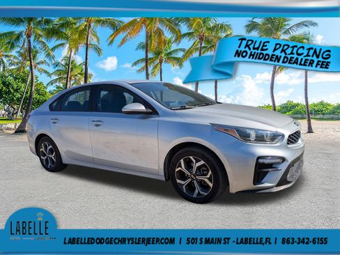 Used 2021 Kia Forte LXS FWD image 2