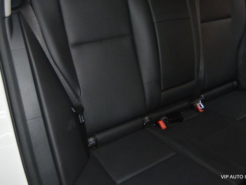 Used 2015 Mercedes-Benz GLK 350 2WD image 25