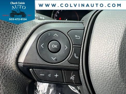 Used 2023 Toyota RAV4 XLE AWD/4WD image 14